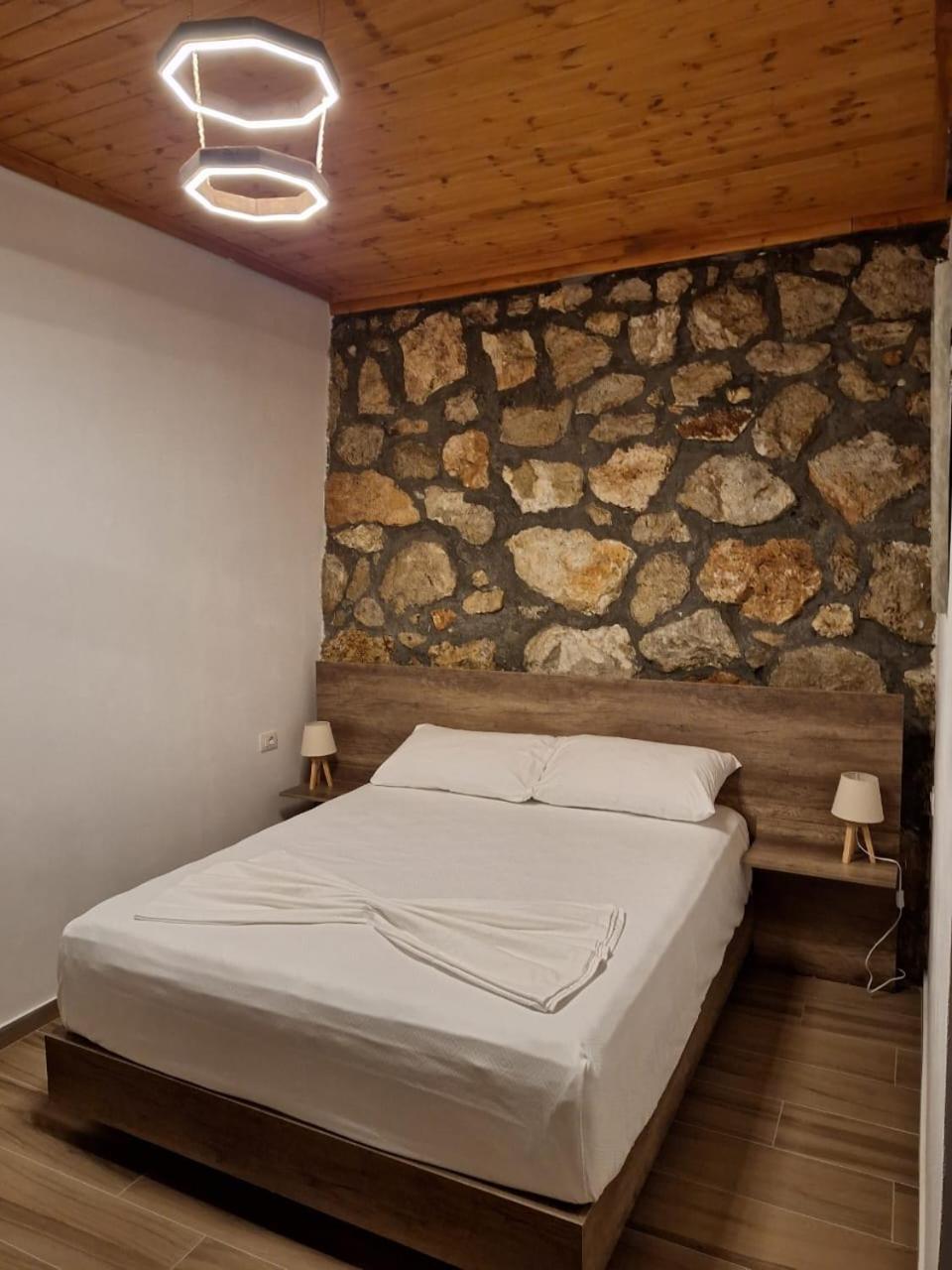 Flower Hill Vlore Ngoại thất bức ảnh